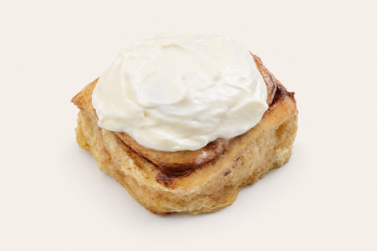 Cinnamon Roll Salted Caramell Roll
