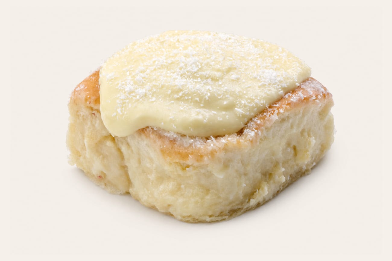 Cinnamon Roll Coco Roll